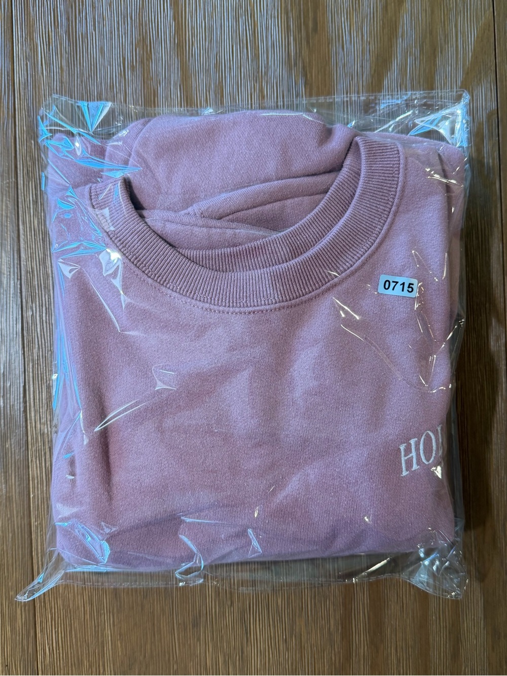 Hollister Dusty Rose Crewneck Sweatshirt - Women's Pullover - Picture 5 of 5